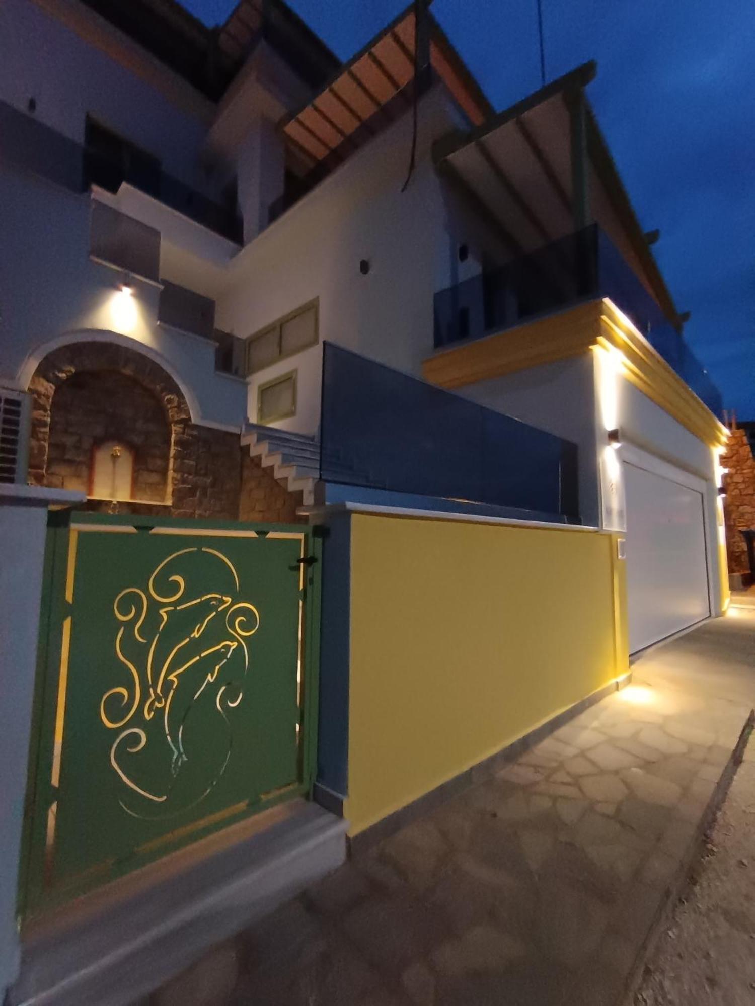 Karnayo Apartment *