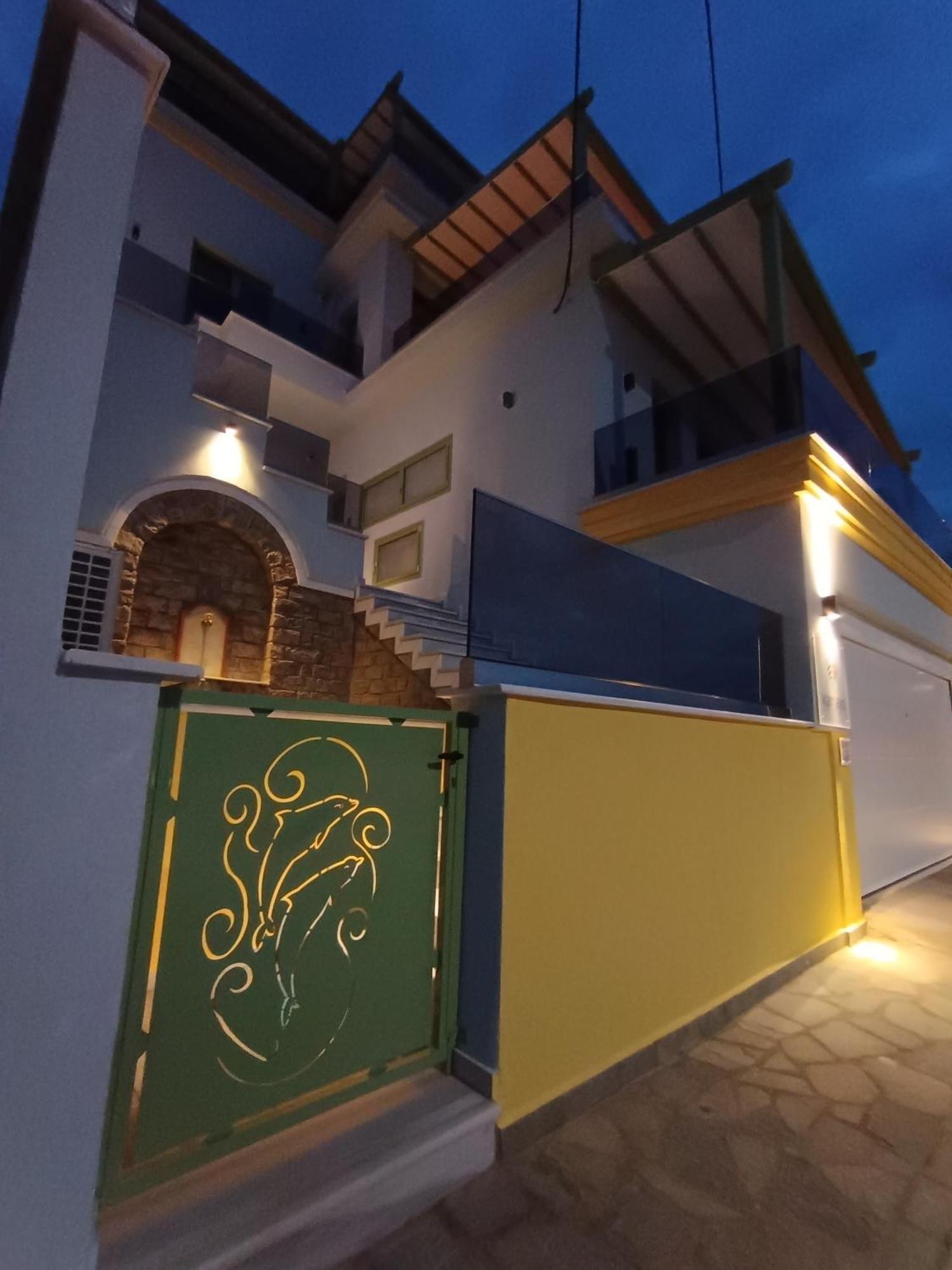 Apartment Karnayo *
